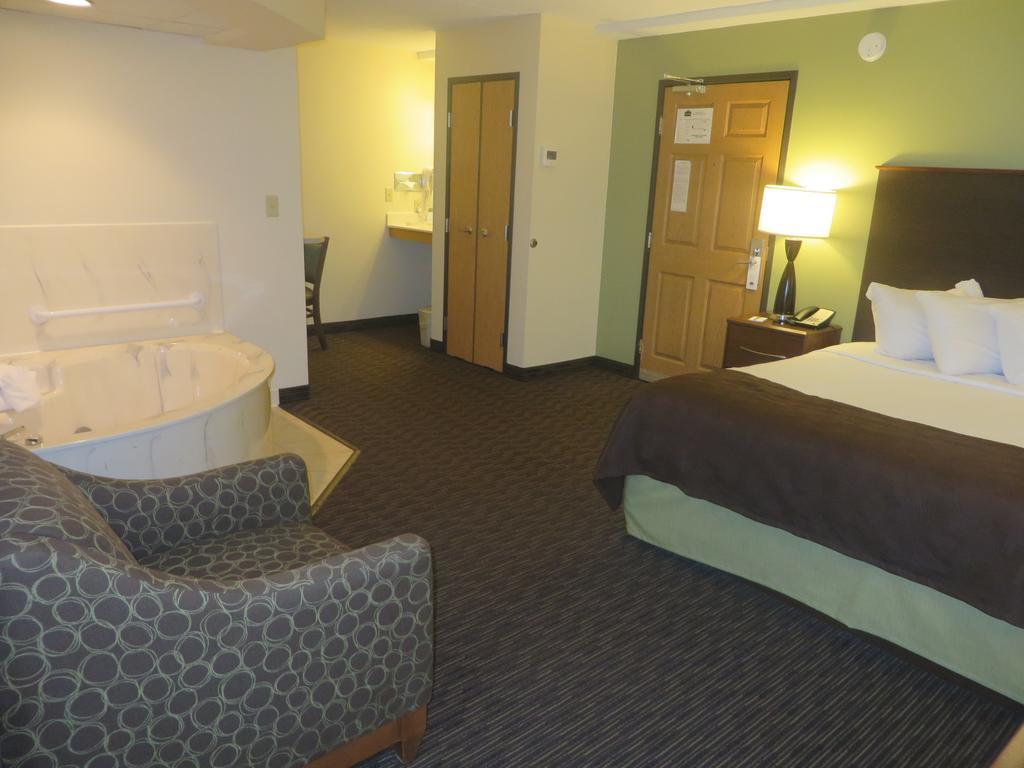 Americinn By Wyndham Rice Lake Exteriér fotografie